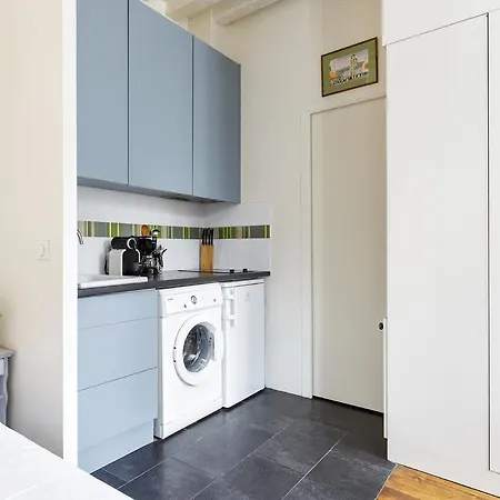 Blanc Et Gris Apartment Paris