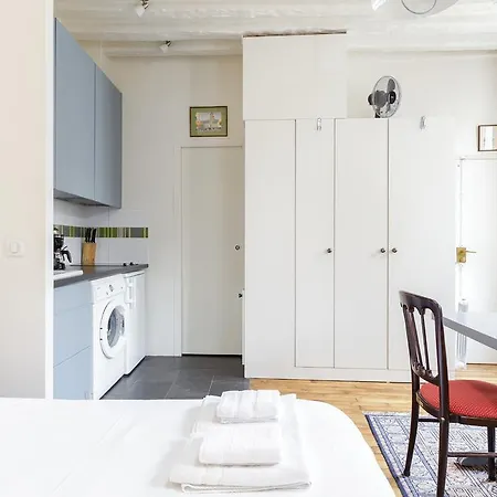 Blanc Et Gris Apartment *